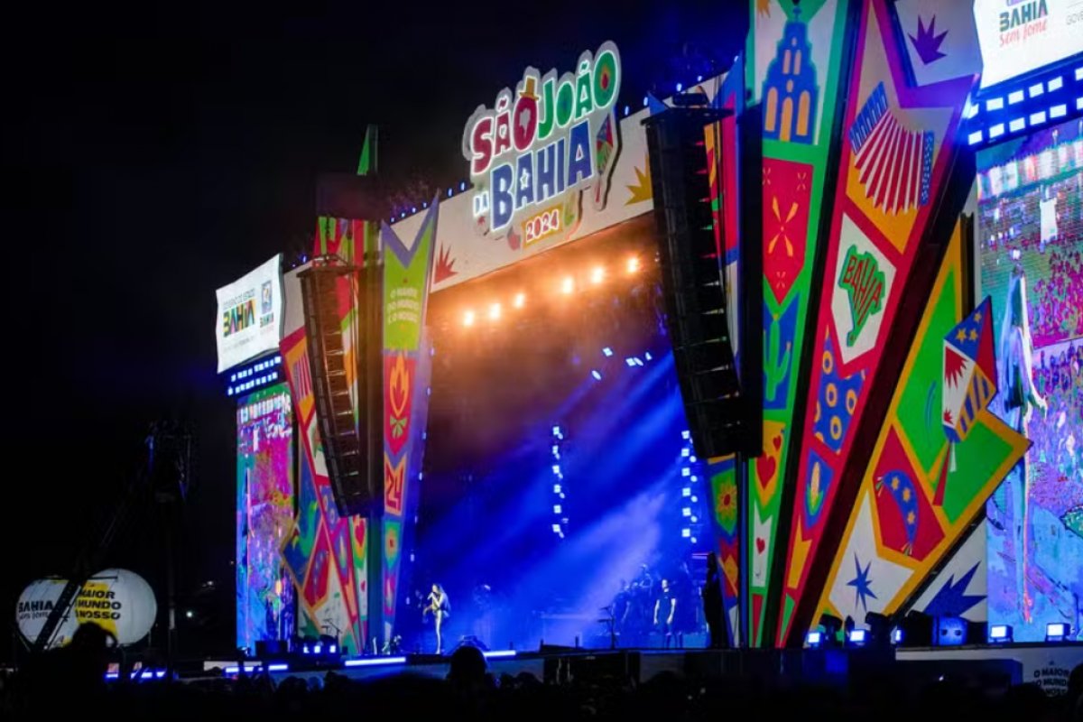 Confira ordem dos shows no Parque de Exposições de Salvador nesta terça-feira (2)