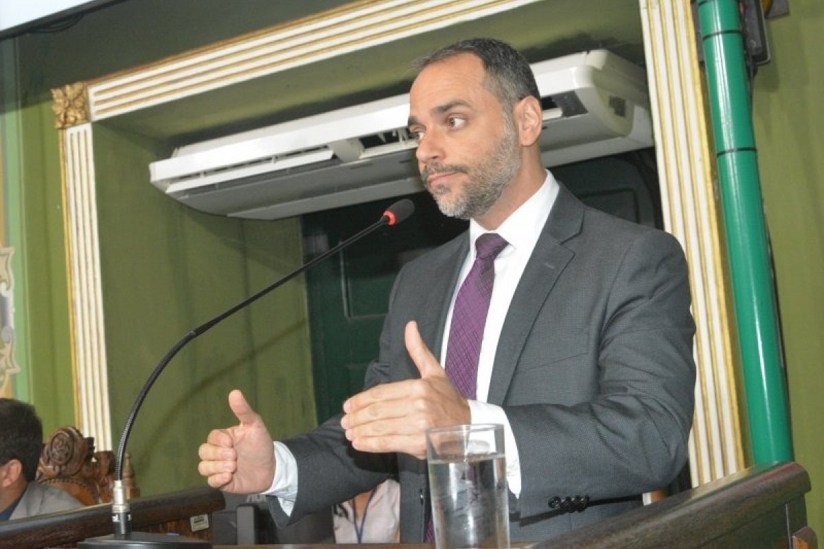 Augusto Vasconcelos apresenta PL para evitar aumento do IPTU em Salvador 