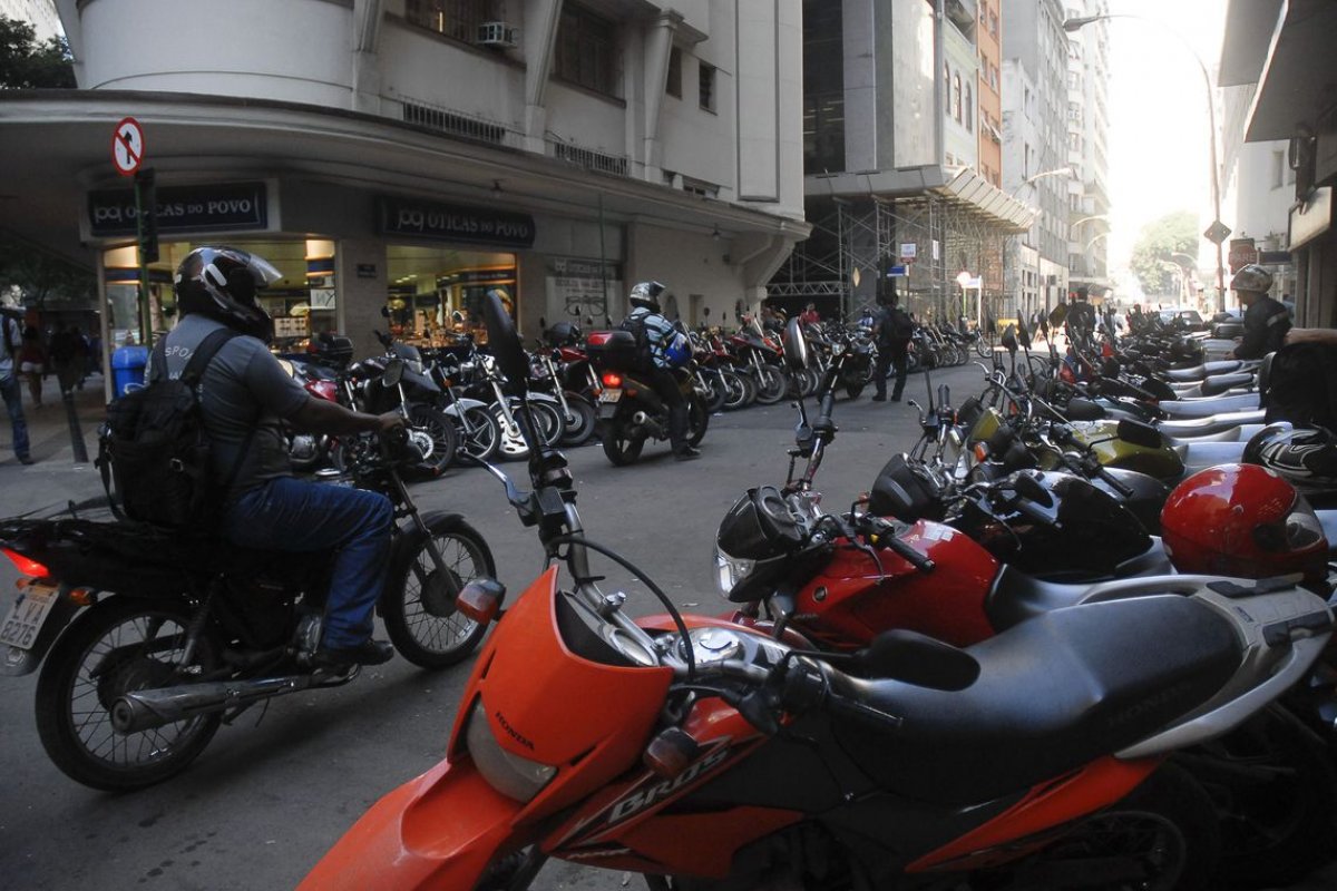 Produção de motos deve crescer 6,1% em 2020, aponta Abraciclo