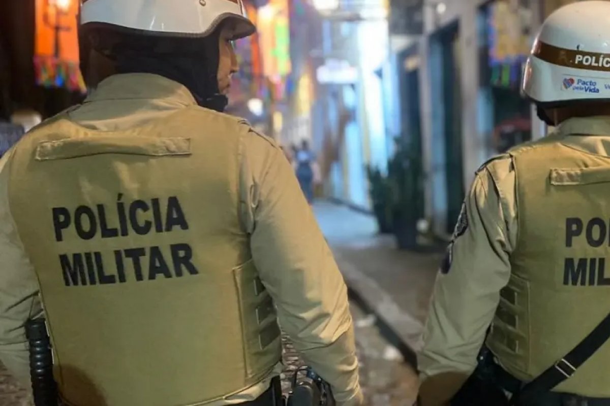 PM apreende armas e munições durante operação em Salvador