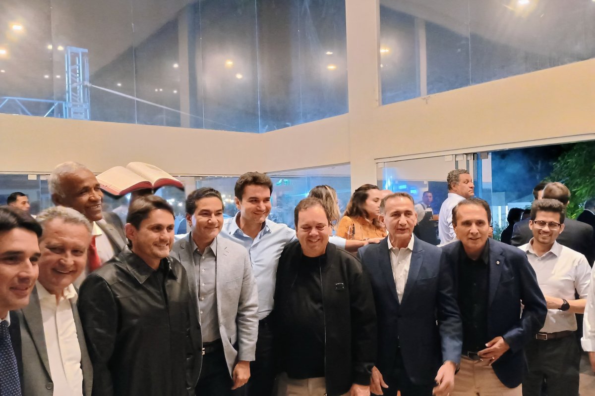 Ausente em festa de Brito, Rui marca presença no aniversário de Elmar 