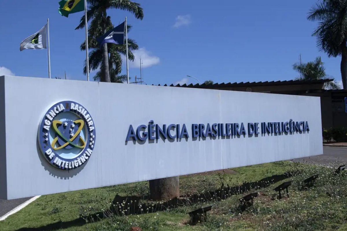 'Responsáveis devem ser punidos para proteger a democracia', avalia especialista sobre Abin paralela 