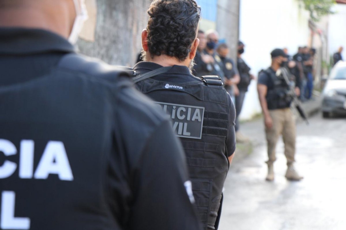 Polícia Civil prende dois homens acusados de homicídio em Araci 