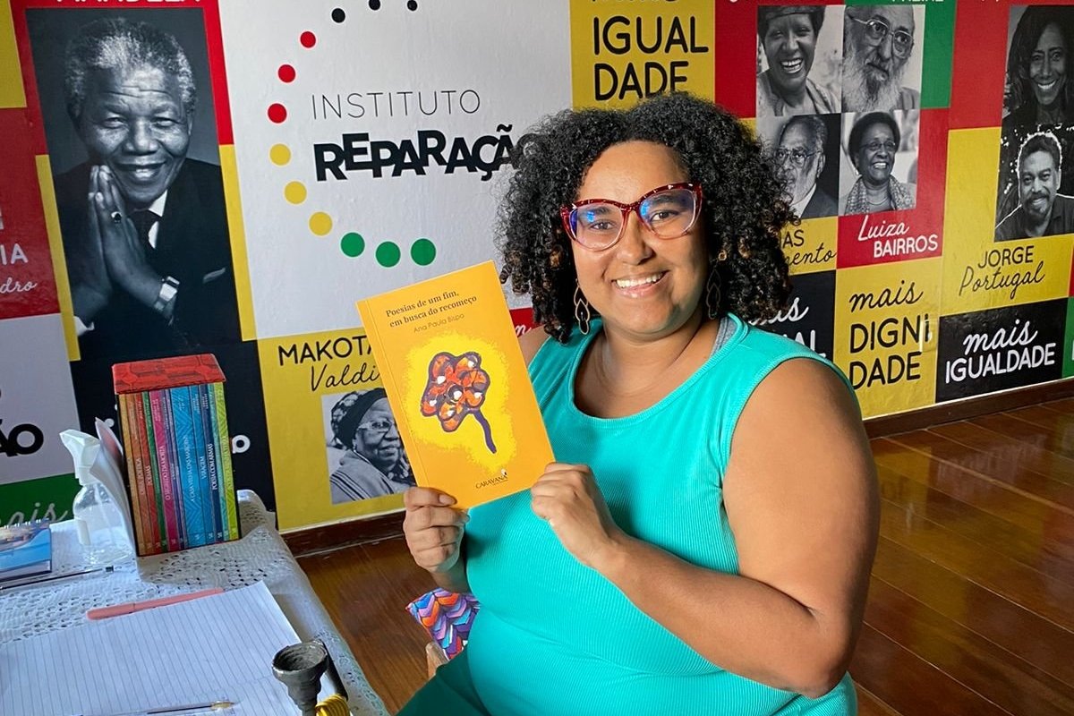 Autora baiana lança livro de poesias que dialogam com vivências femininas 