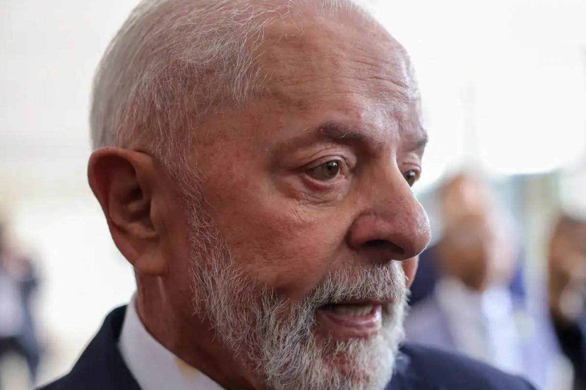 "É preciso de mais mulheres no governo para que a gestão fique melhor", diz Lula