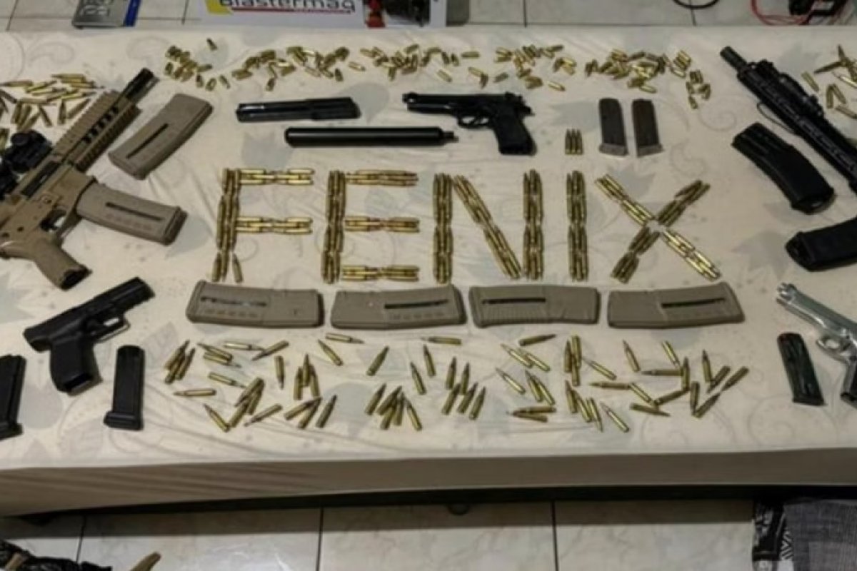PF faz operação contra organização criminosa que traficava armas 