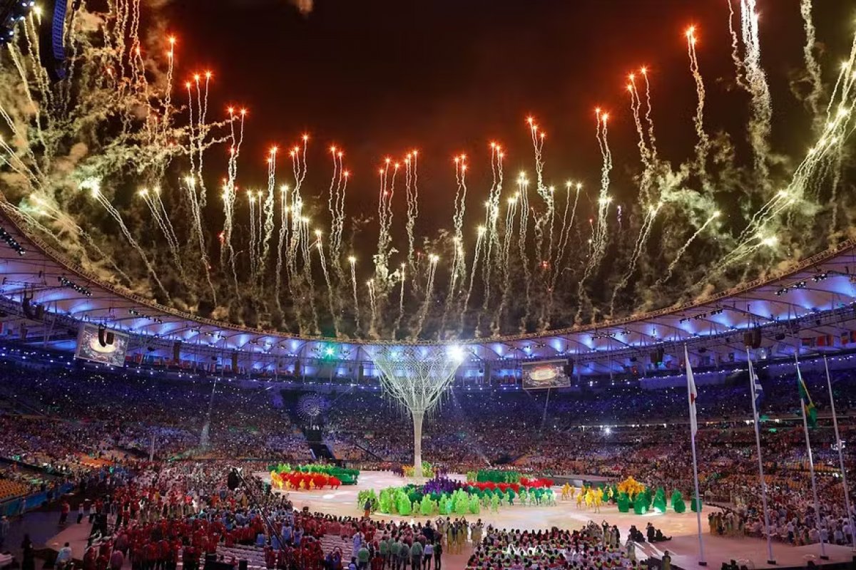 Gisele Bündchen, 14-bis e Elza Soares: relembre como foi a abertura das Olímpiadas do Rio 