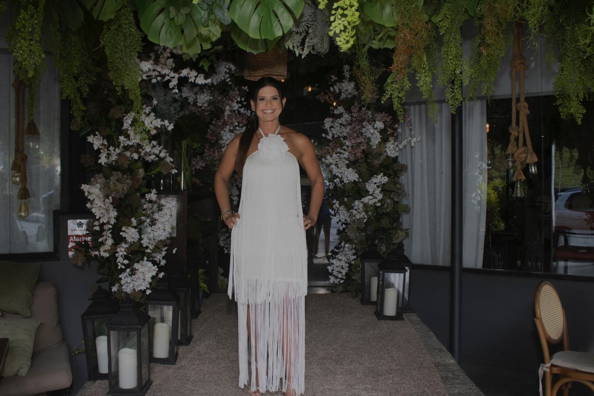 Lidiane Angelim celebra aniversário com festão na capital baiana! 