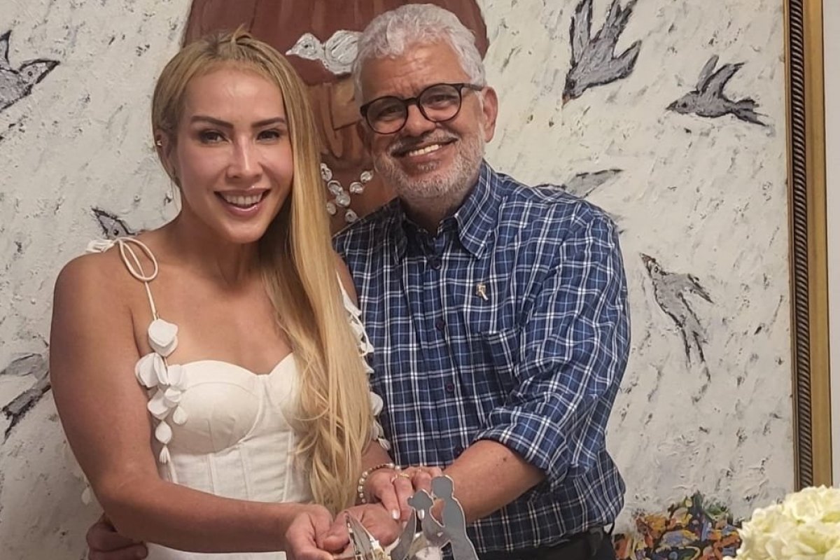 Bodas de Papel: Alessandra Roldan Bastos e Francisco Bastos celebram 1 ano de casamento com jantar especial!  