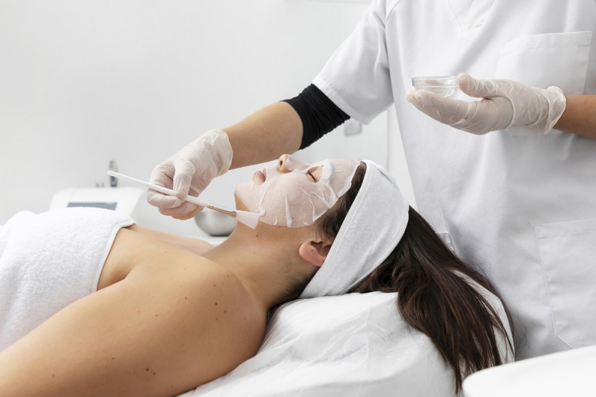 Centro Universitário Mauricio de Nassau oferecerá cursos gratuitos focados em estética facial e corporal!   