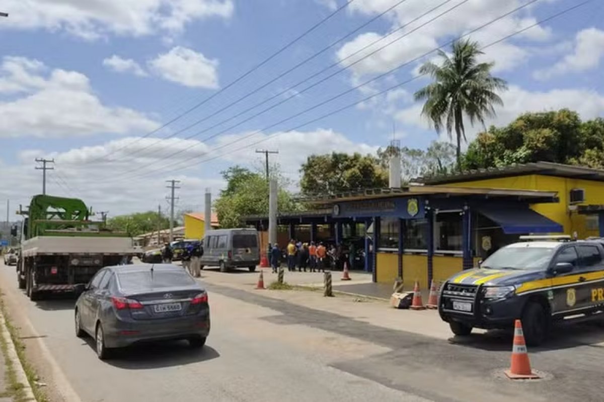 Homem é preso suspeito de 'passar mão' em adolescente de 17 anos na Bahia 