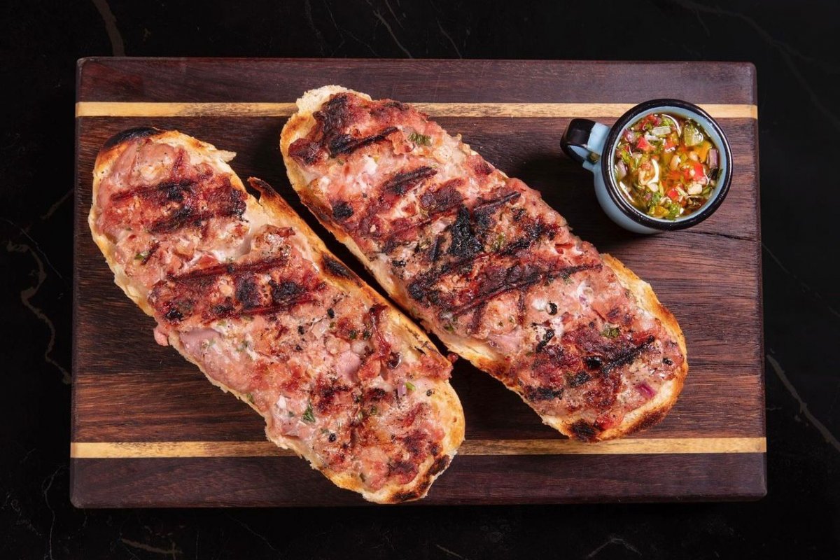 Aprenda a preparar um churrasco de primeira com carne de segunda e surpreender os papais! 