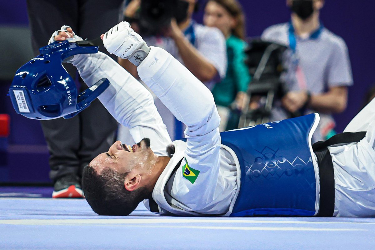 Paris 2024: Bronze no taekwondo, classificação no vôlei de praia e eliminação na quadra; confira o resumo da quinta (8)