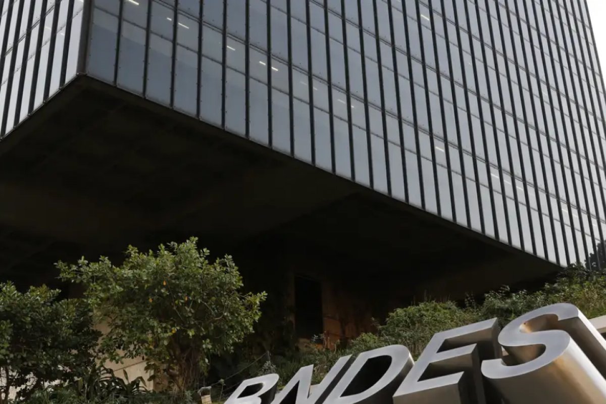BNDES tem alta de 94% no lucro e de 21% nos desembolsos no 1º semestre