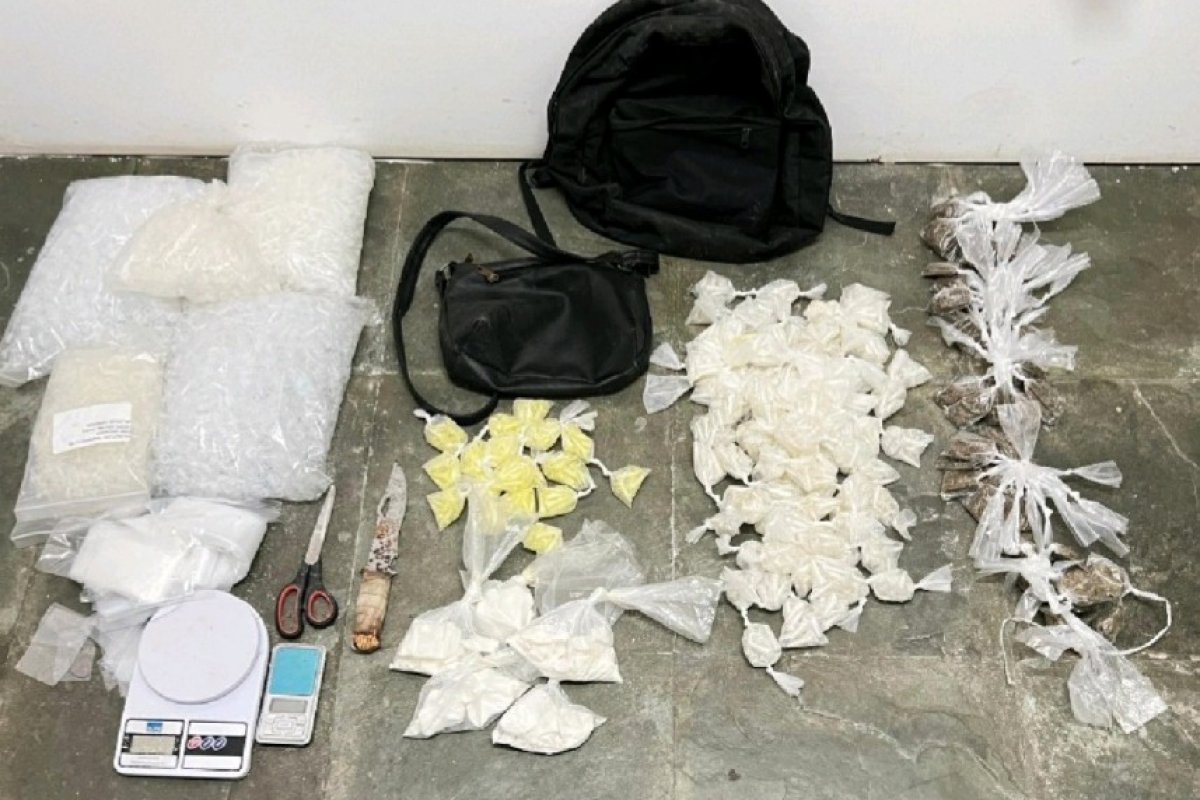 Mulher é presa com drogas no bairro de São Marcos 