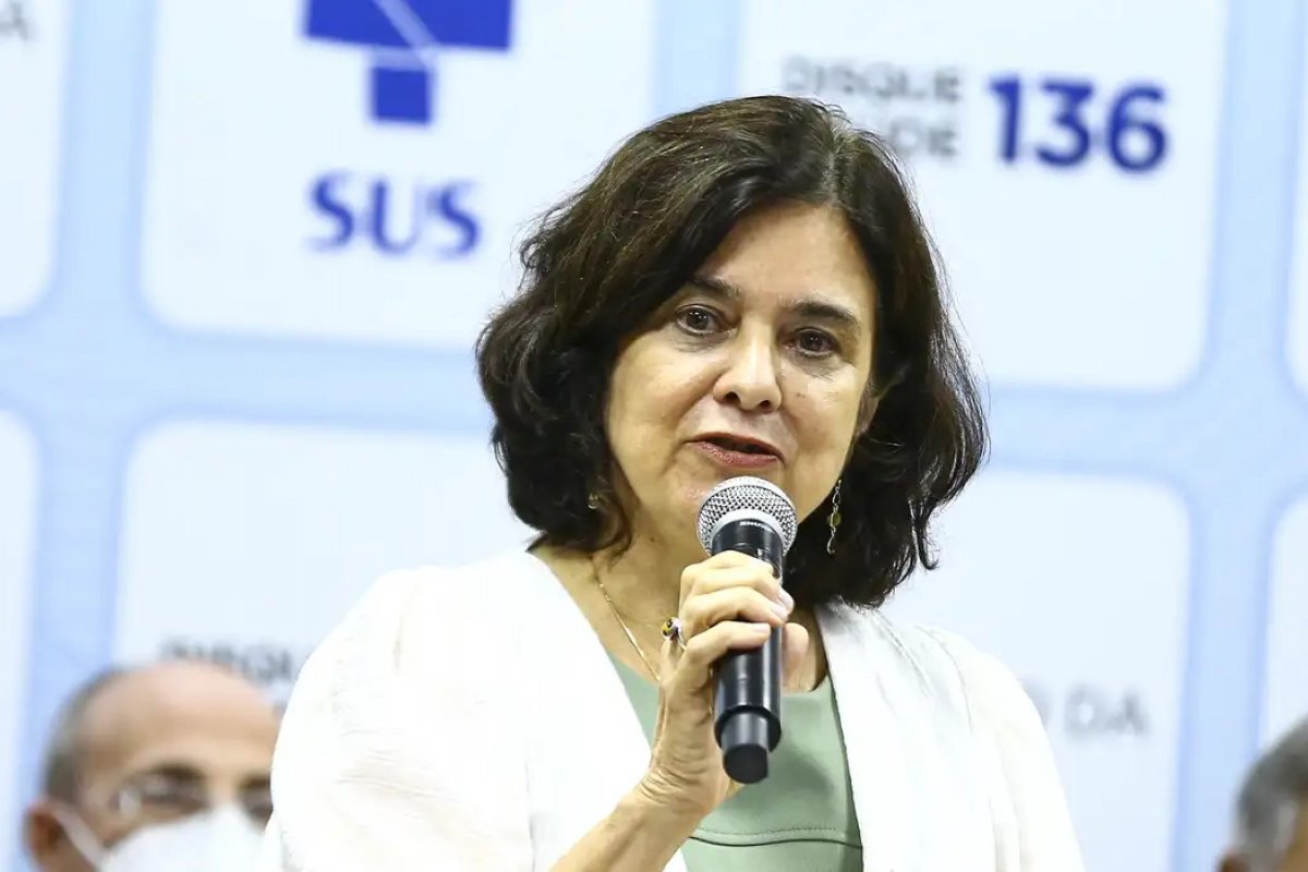 Ministra da Saúde informa que o Brasil está no primeiro nível de emergência da mpox