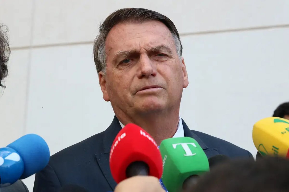 "É algo pessoal do Alexandre de Moraes comigo" diz Bolsonaro sobre ministro