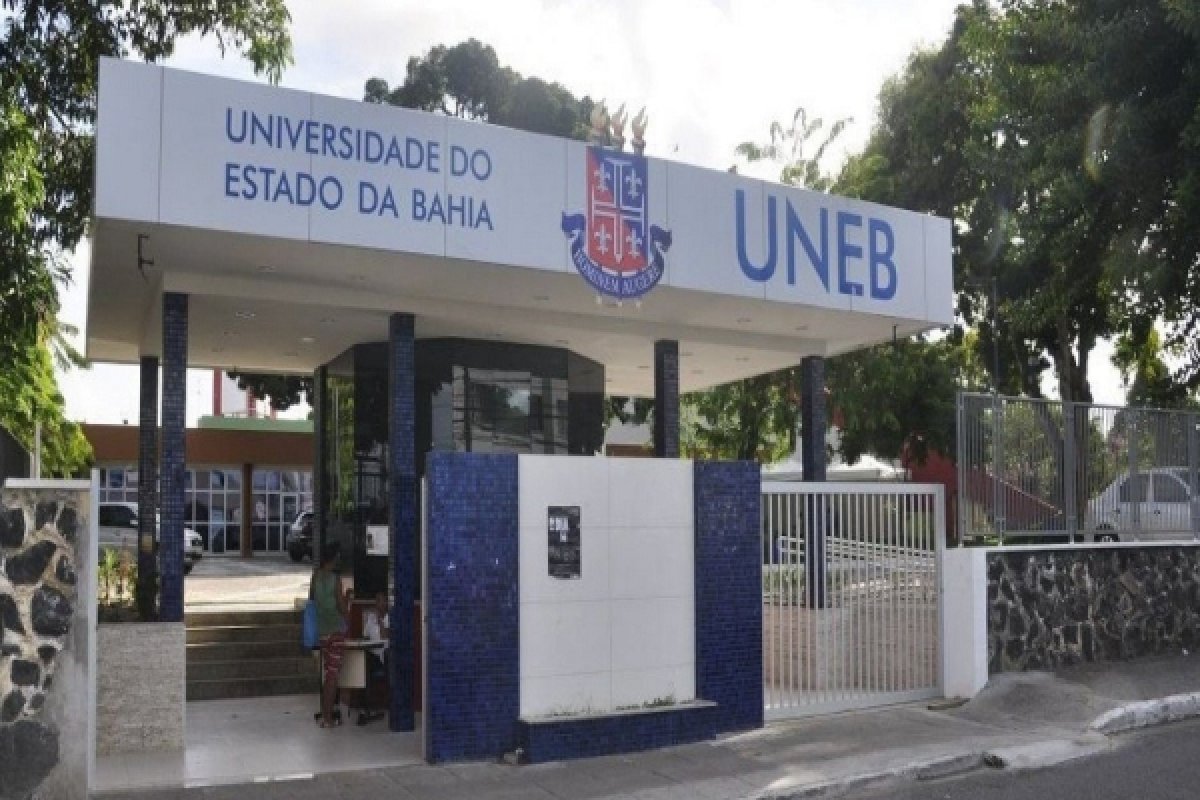 Governo da Bahia publica edital de programa que fornece auxílio permanência para universitários