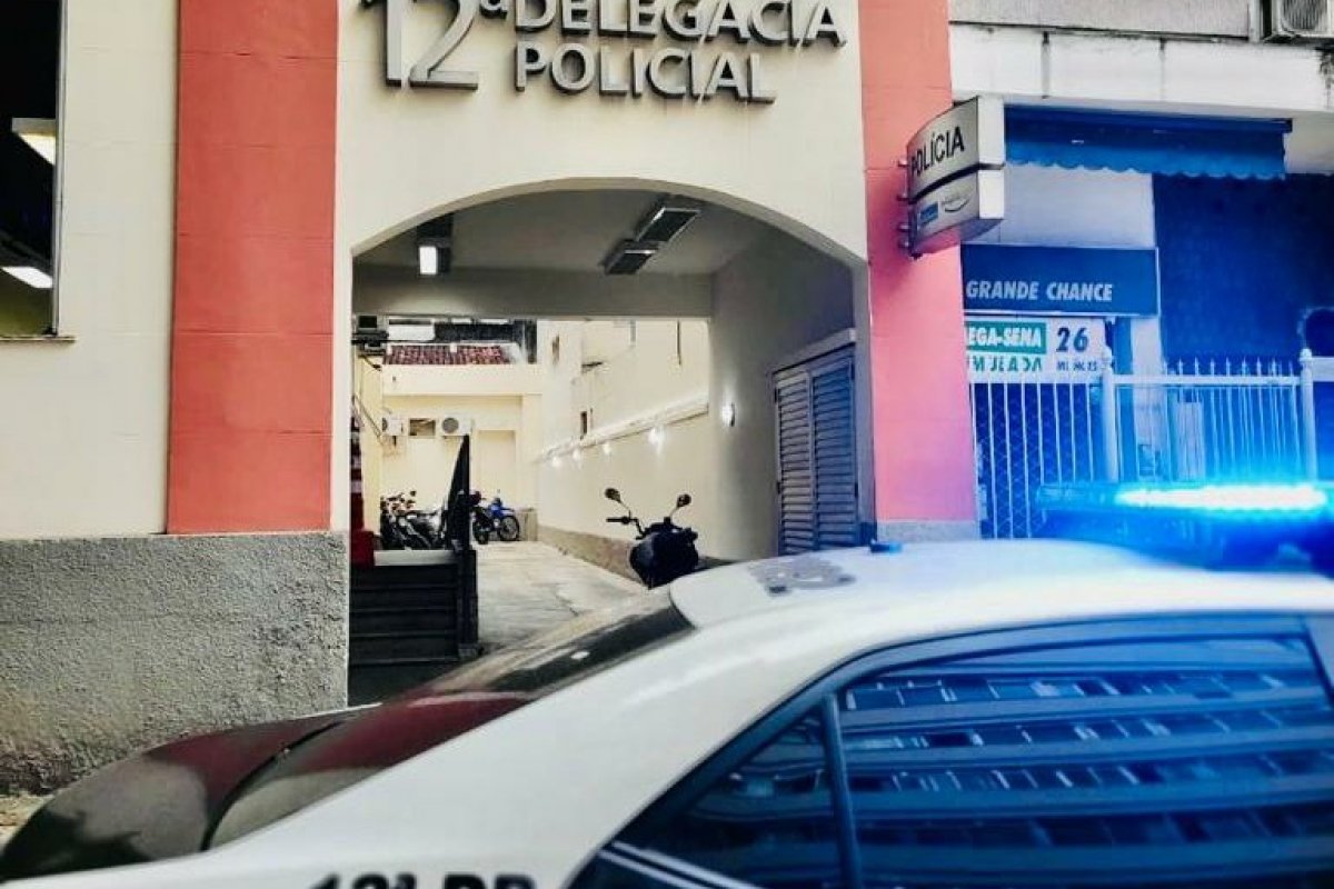 Suspeito de estupro de vulnerável em MG é preso no RJ; homem também responde por importunação sexual e induzimento à prostituição