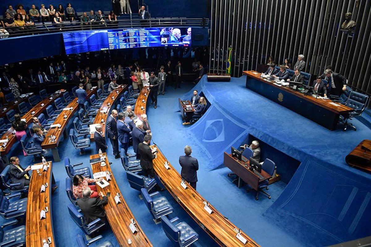 Reoneração da folha de pagamento terá votação retomada nesta terça (20)