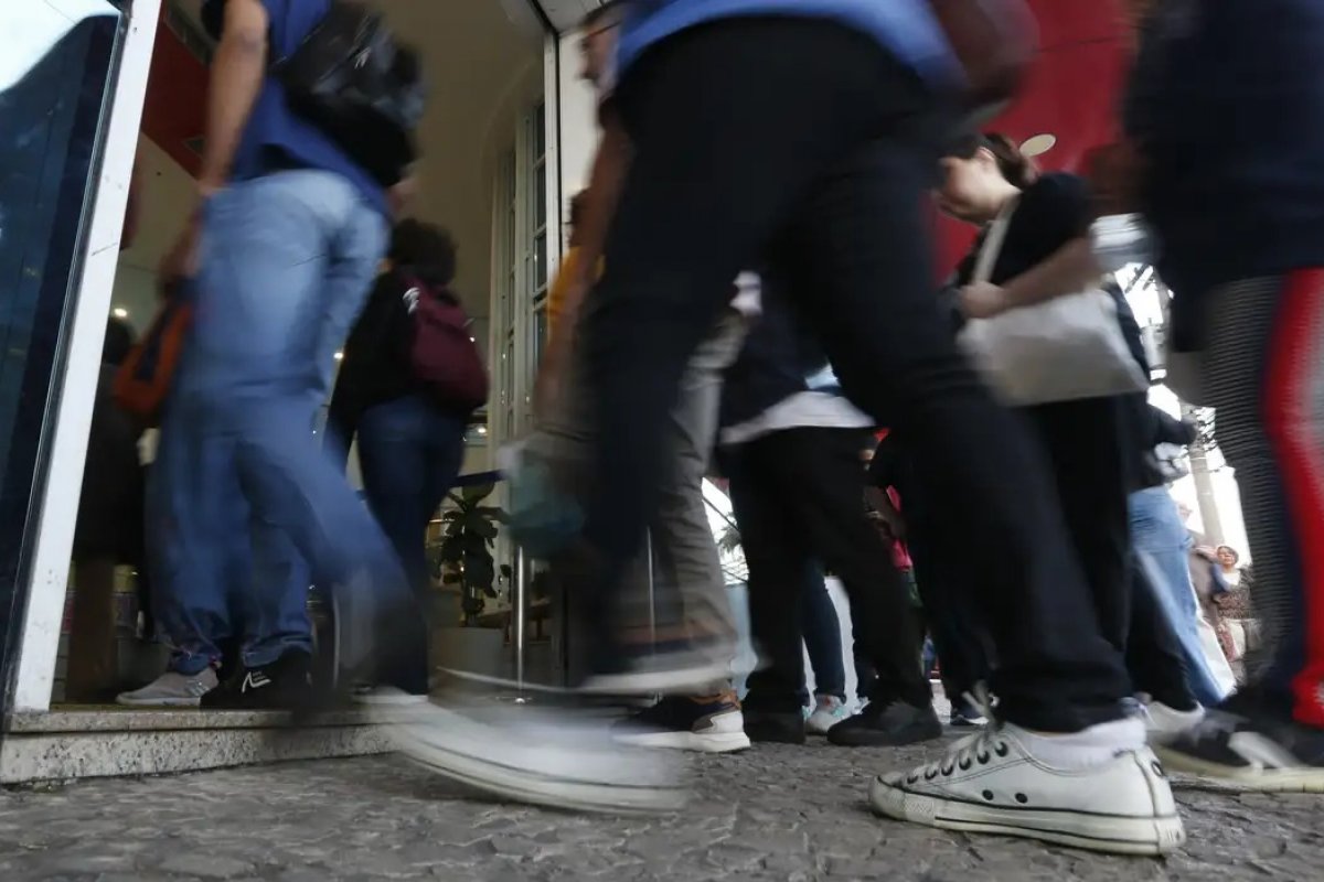 Candidatos terão de esperar até outubro para saber resultado do recurso no CNU