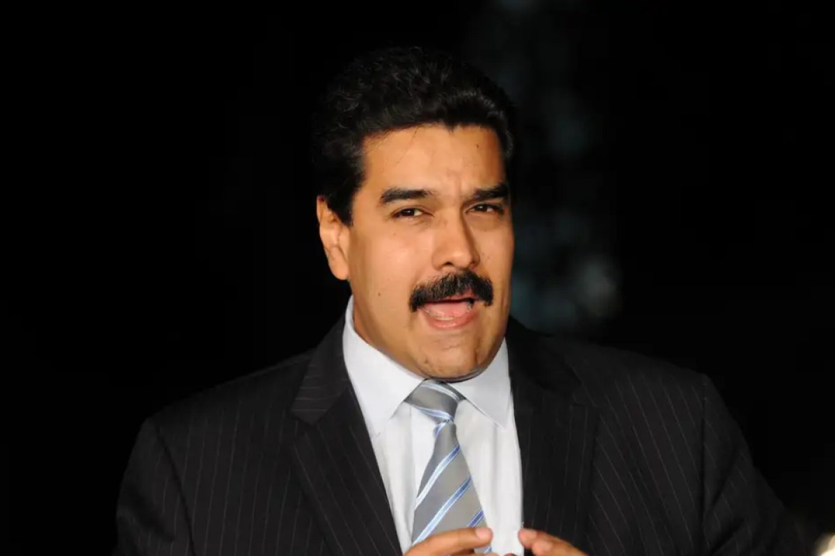 Supremo da Venezuela chancela a contestada reeleição de Maduro