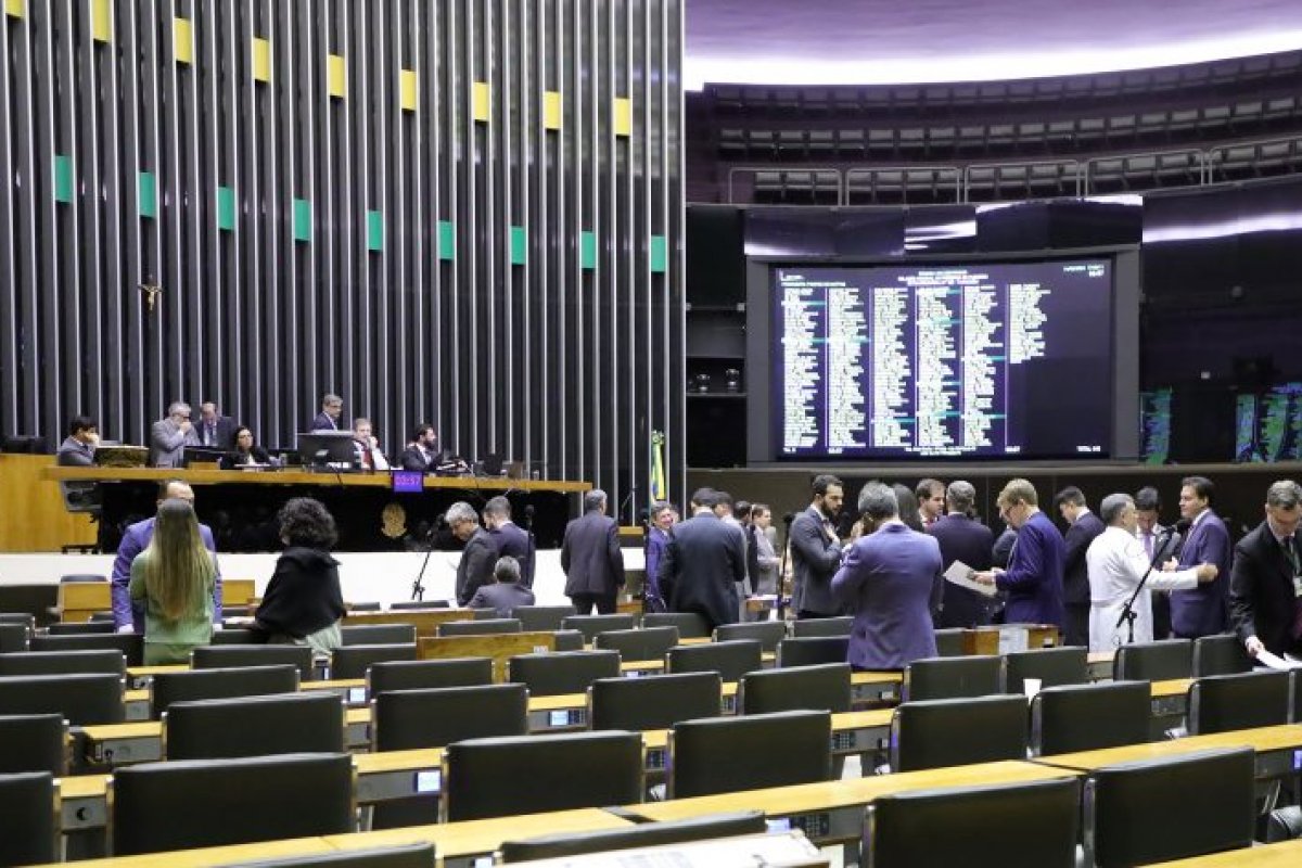 Comissão da Câmara que investiga acidente mira dirigentes da Voepass e quer ouvir Cenipa
