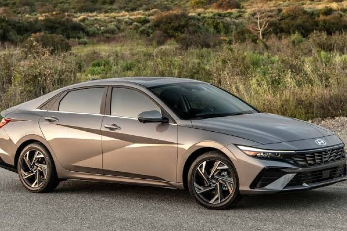 Hyundai Elantra ganha novo visual e é o híbrido mais barato dos EUA 