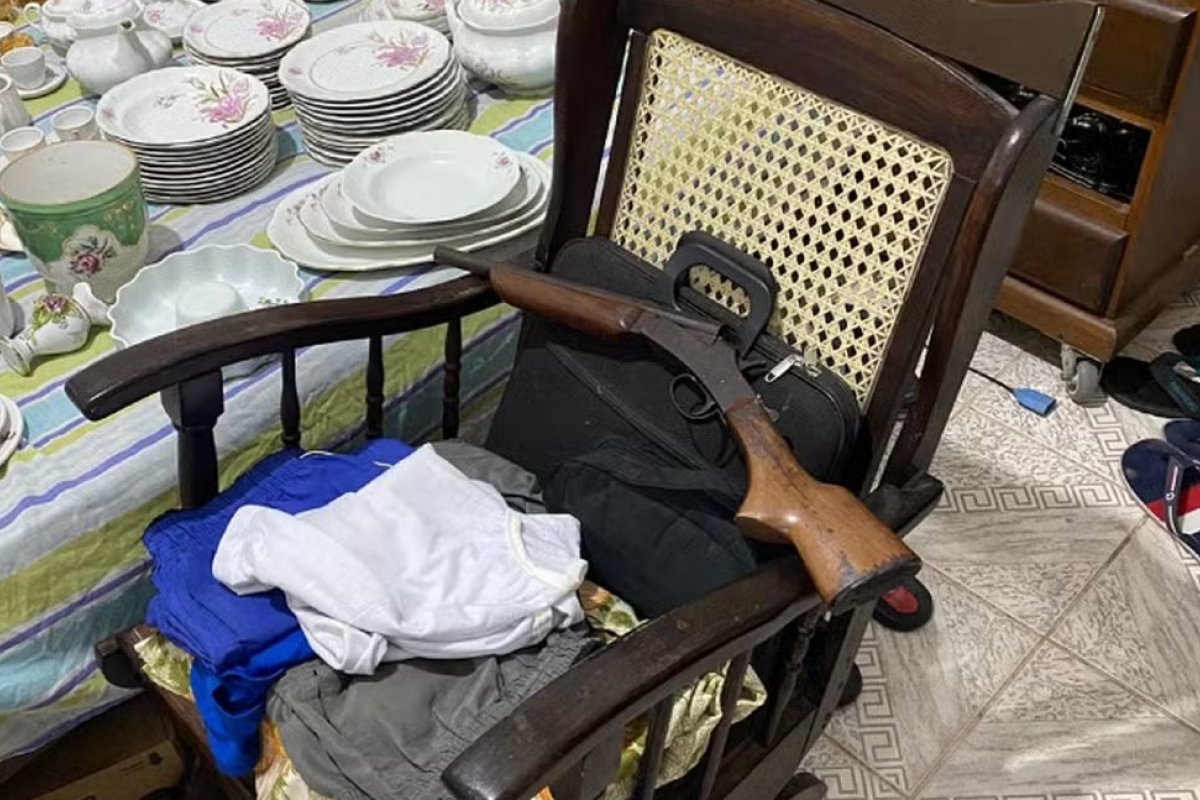 Homem é preso suspeito de agredir e cometer maus-tratos contra a mãe de 83 anos em Salvador