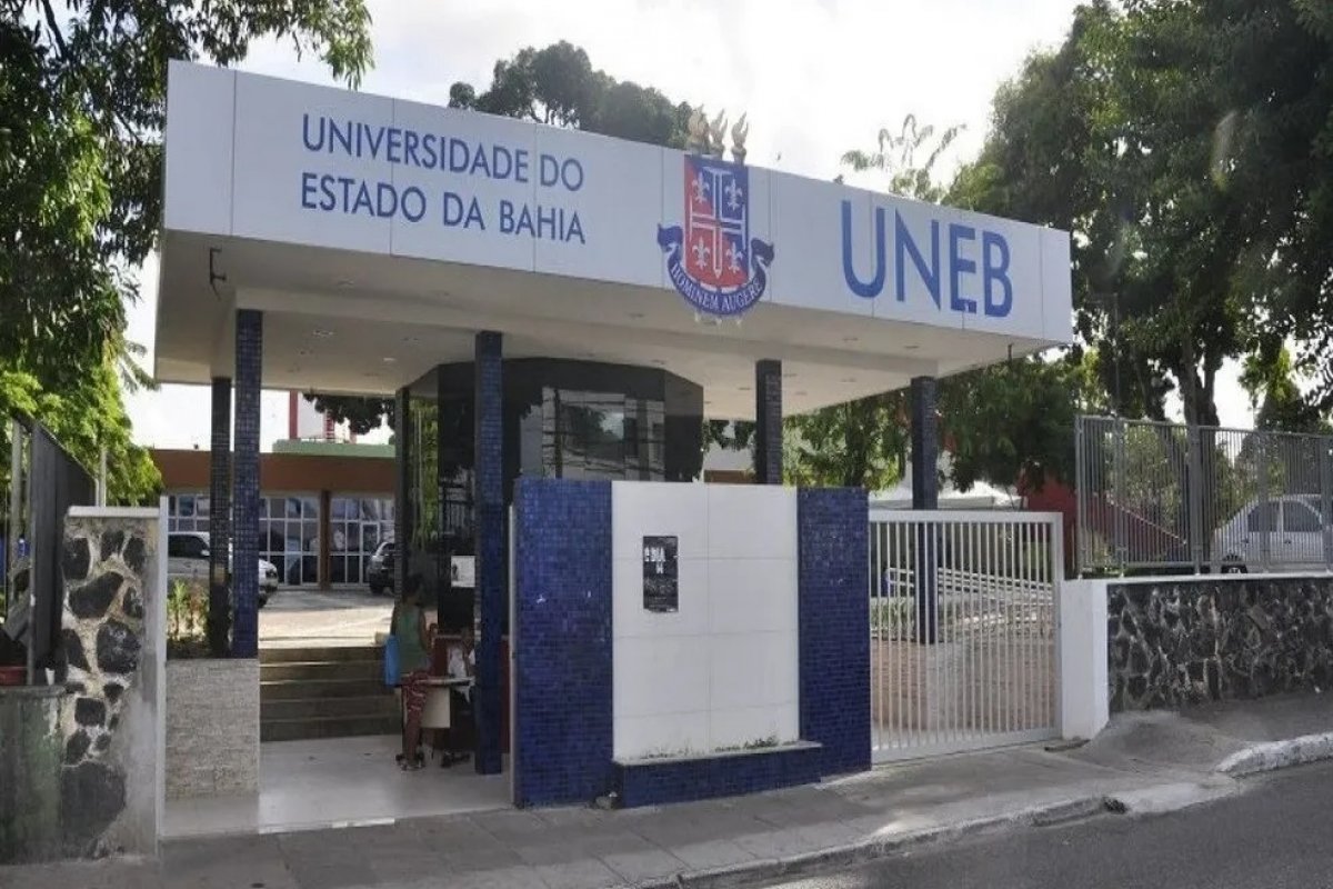 Professores da Uneb rejeitam proposta salarial e aprovam paralisação para setembro