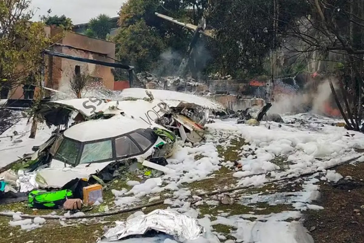 Voepass: Justiça suspende 34 perfis com golpes que usam acidente envolvendo a aeronave