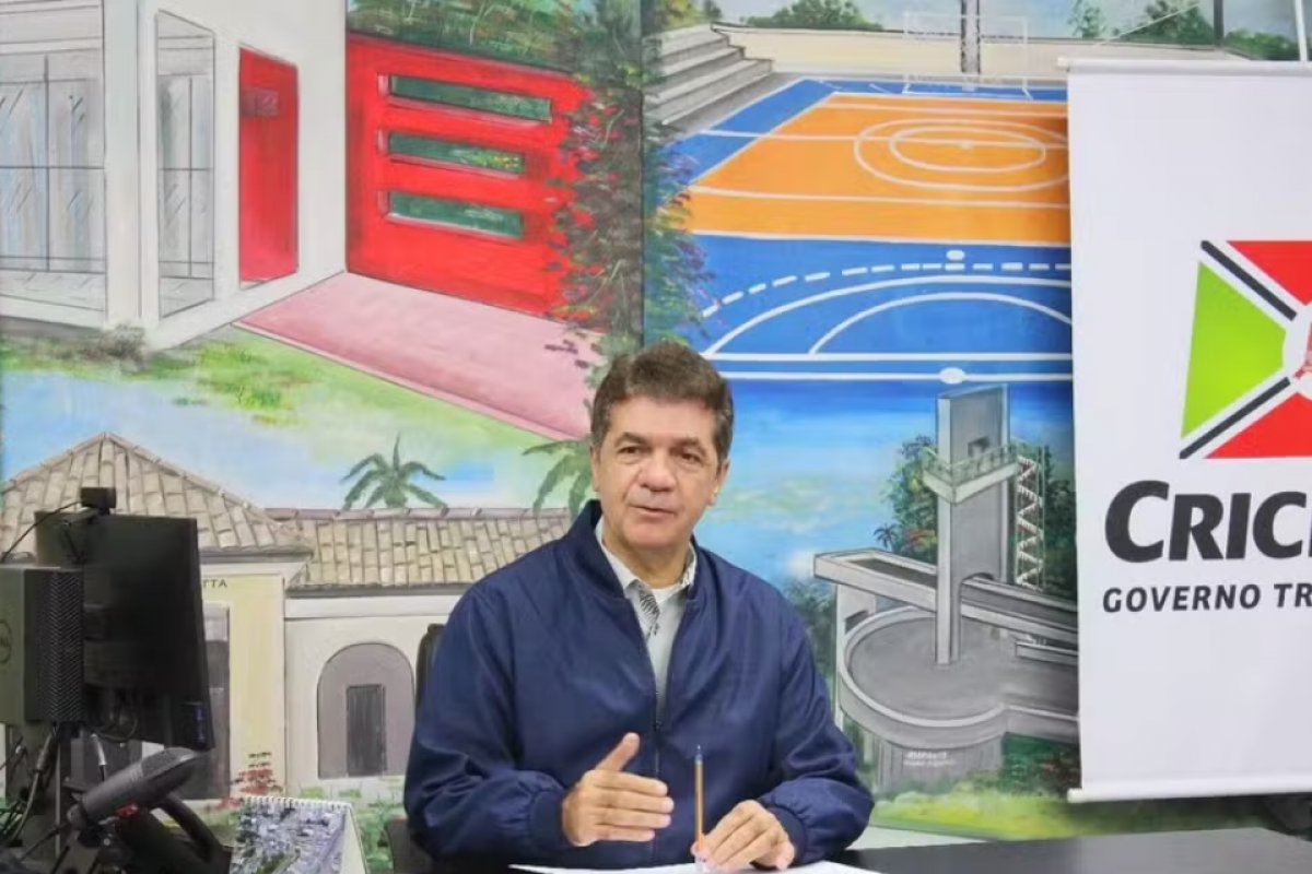 Prefeito de Criciúma é preso em operação que apura fraude em SC