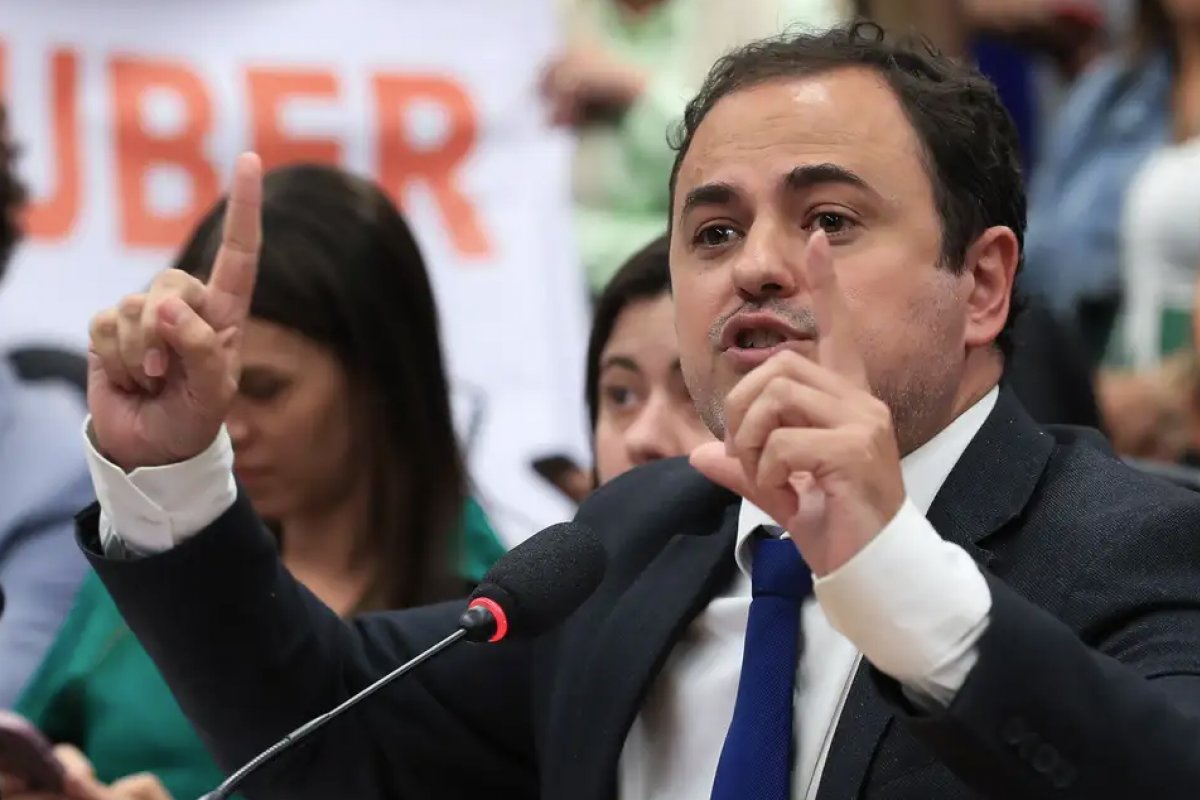 Processo contra Glauber Braga por agressão volta a ser debatido pelo Conselho de Ética da Câmara