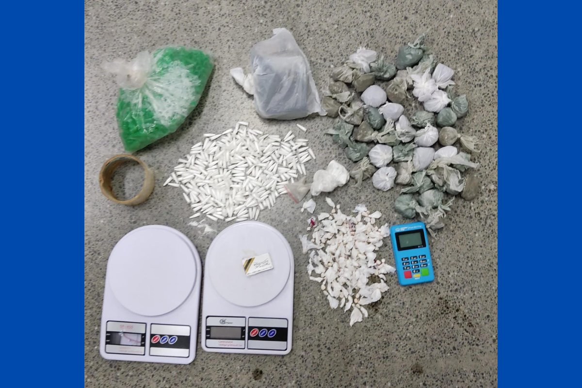 Homem é preso com mais de 300 pinos de cocaína no sudoeste da Bahia 
