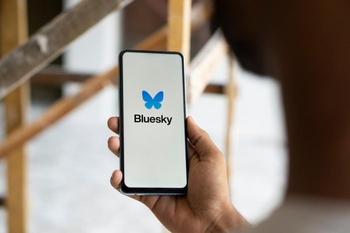 Alternativa ao X, Bluesky anuncia teste para uso de vídeos na plataforma