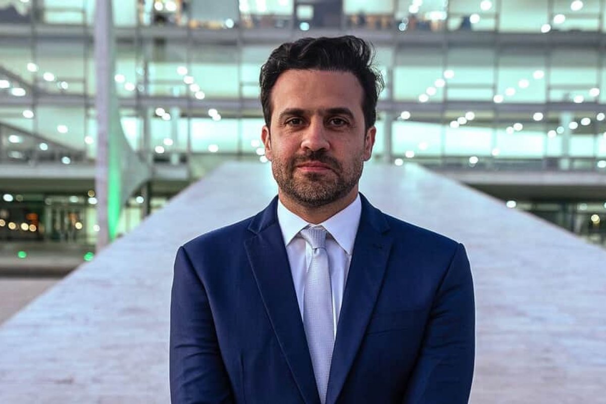 Após desentendimento, Pablo Marçal pede desculpas a Silas Malafaia