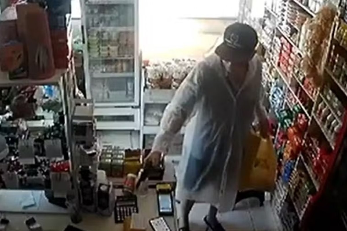 Ex-cunhado baleado por idoso em mercado de Salvador recebe alta hospitalar