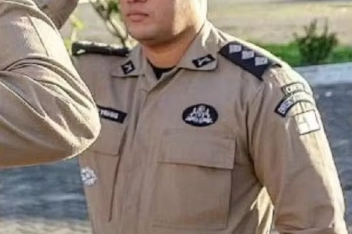 Capitão da Polícia Militar é preso em flagrante por suspeita de extorquir comerciante no interior da Bahia