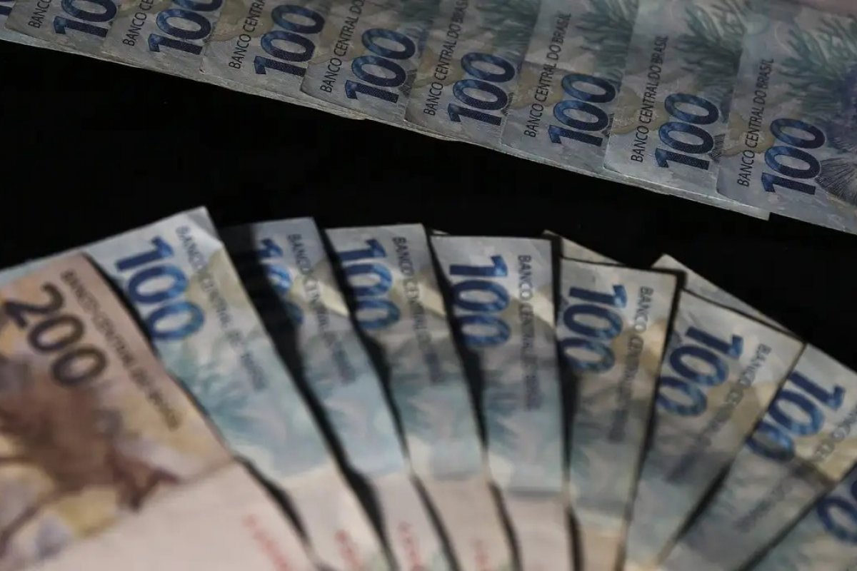 Copom decide se eleva juros básicos da economia nesta quarta (18)