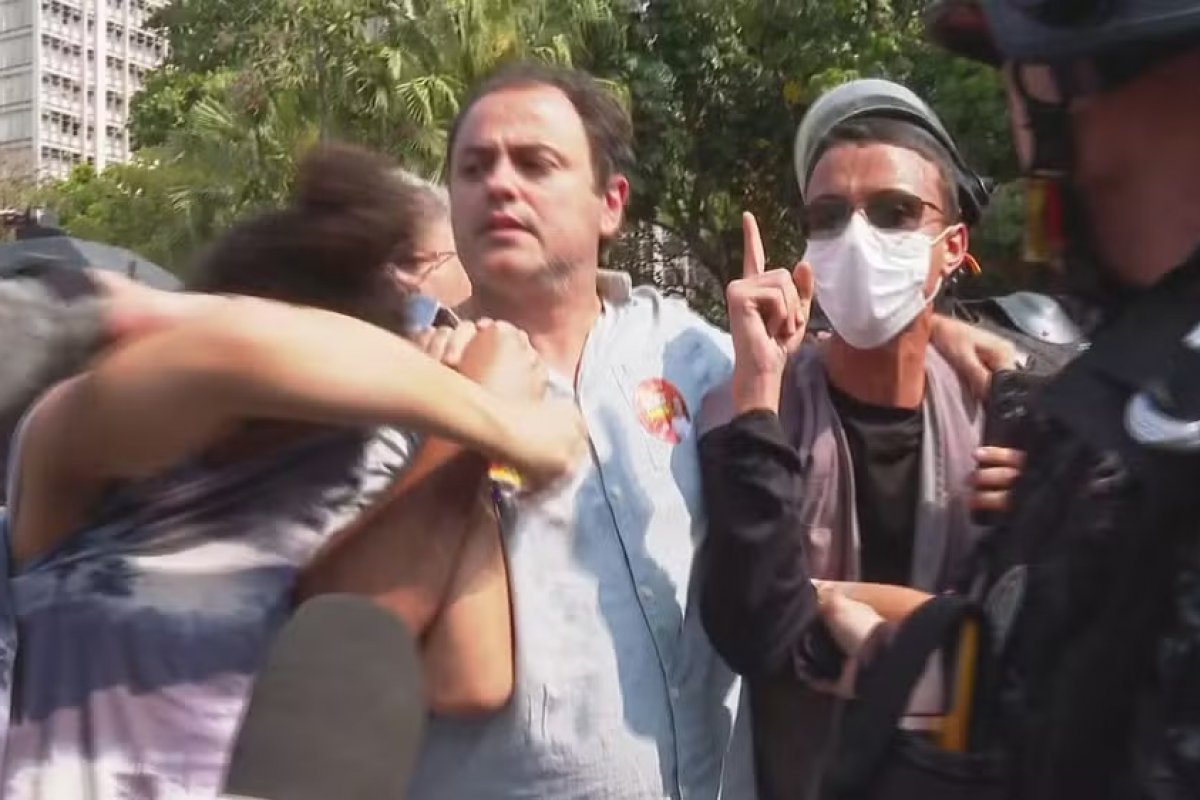 PSOL acionará STF contra detenção de Glauber Braga 