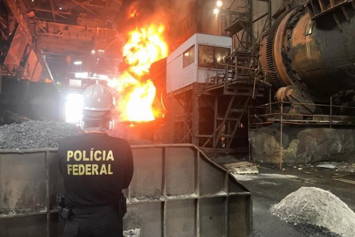Polícia Federal incinera toneladas de drogas apreendidas na Bahia 