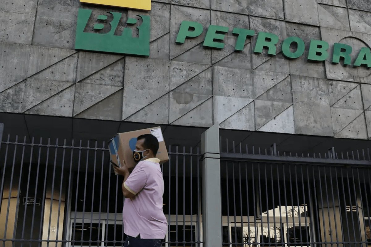 Oferta de combustíveis líquidos do Brasil subirá a 5,1 milhões de barris por dia em 2029, diz Opep 