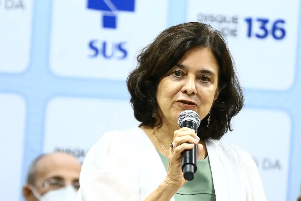 Ministra da saúde diz que vício em apostas online é pandemia 