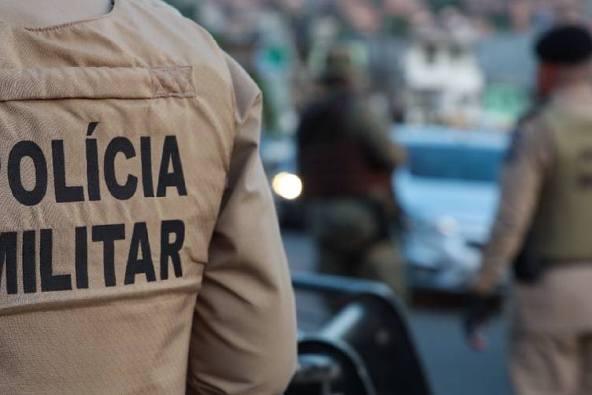 Corpo é encontrado em carrinho de supermercado na Avenida Bonocô  