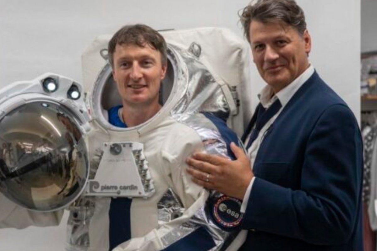 Pierre Cardin assina trajes para astronautas da ESA! 