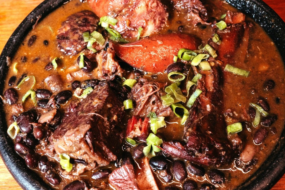 Casa de Farinha terá no sábado, roda do samba com feijoada! 