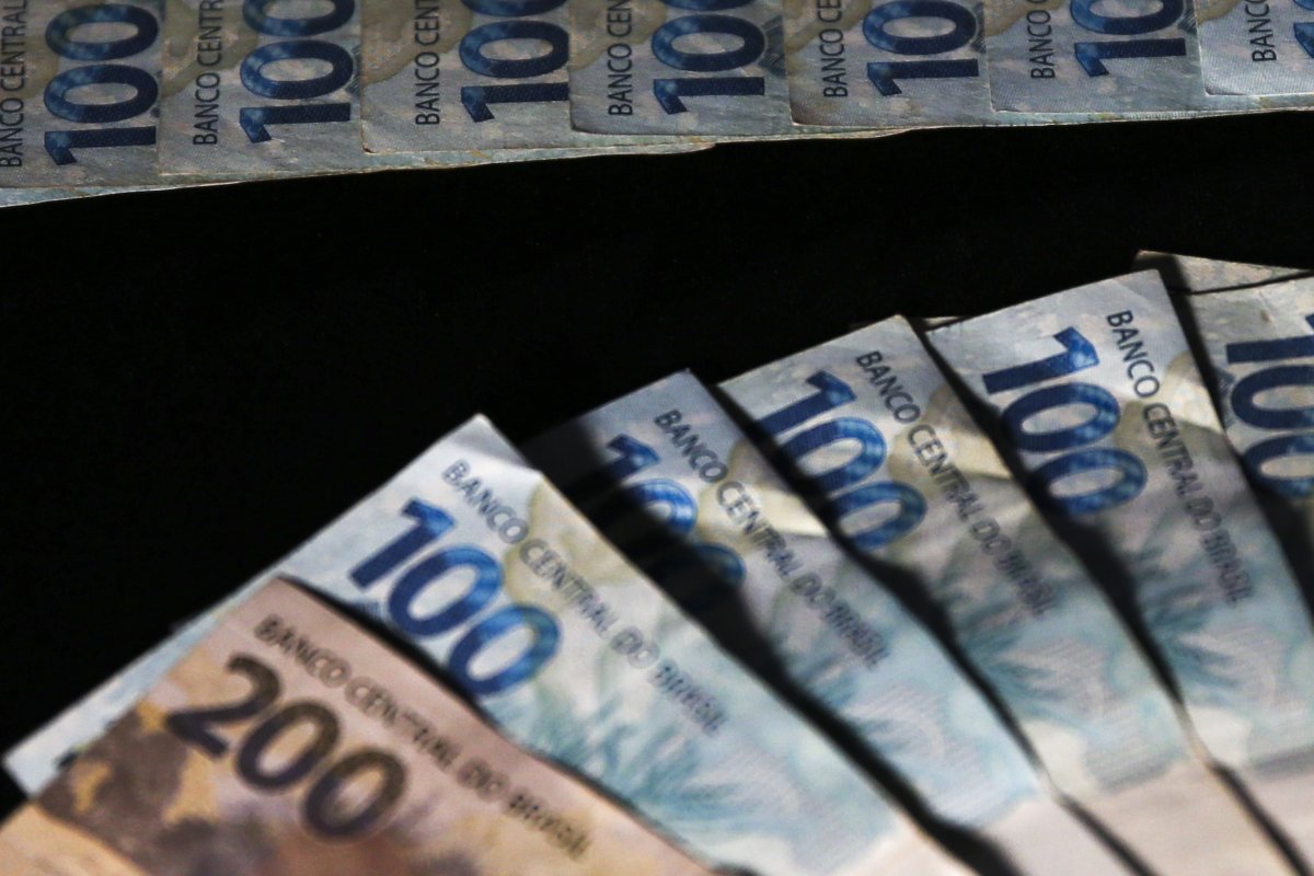 Contas públicas têm déficit de R$ 22,4 bi em agosto, mostra Tesouro