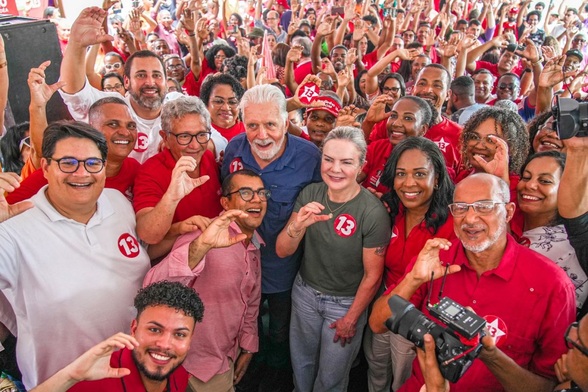 Éden Valadares reforça apoio a Luiz Caetano no 2° turno em Camaçari: 'somos todos 13'