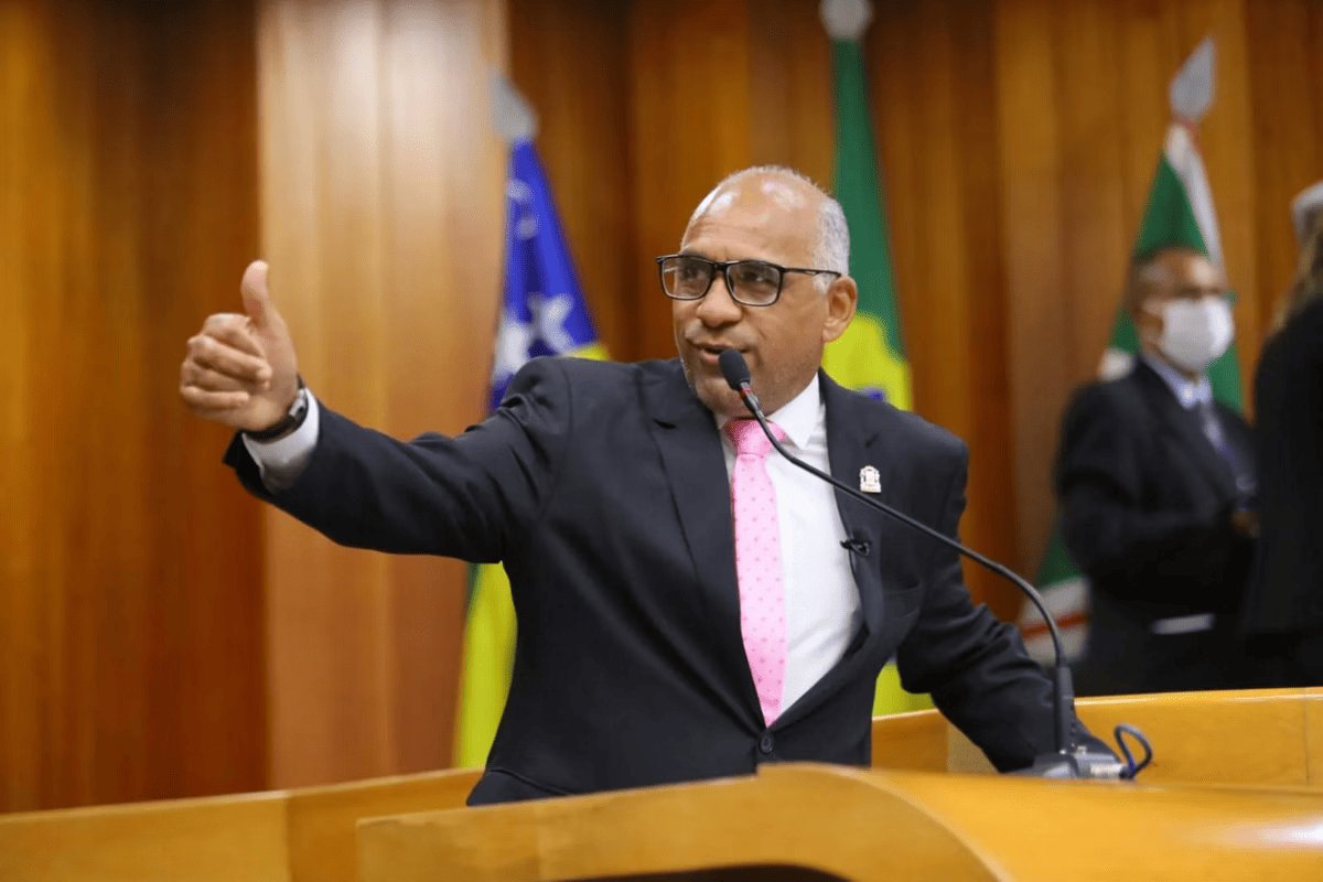 Prefeito de Goiânia demite cerca de 2 mil servidores após não conseguir se reeleger 