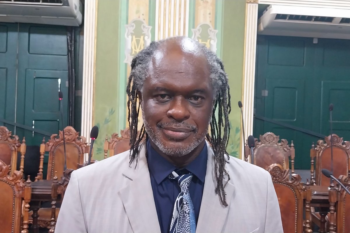 Vídeo: Resultado da eleição para prefeito é consequência da falta de debate sobre Salvador, diz Sílvio Humberto 